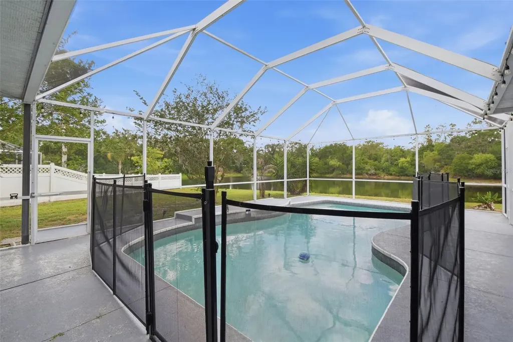 16825 Harrierridge Place Lithia FL 33547