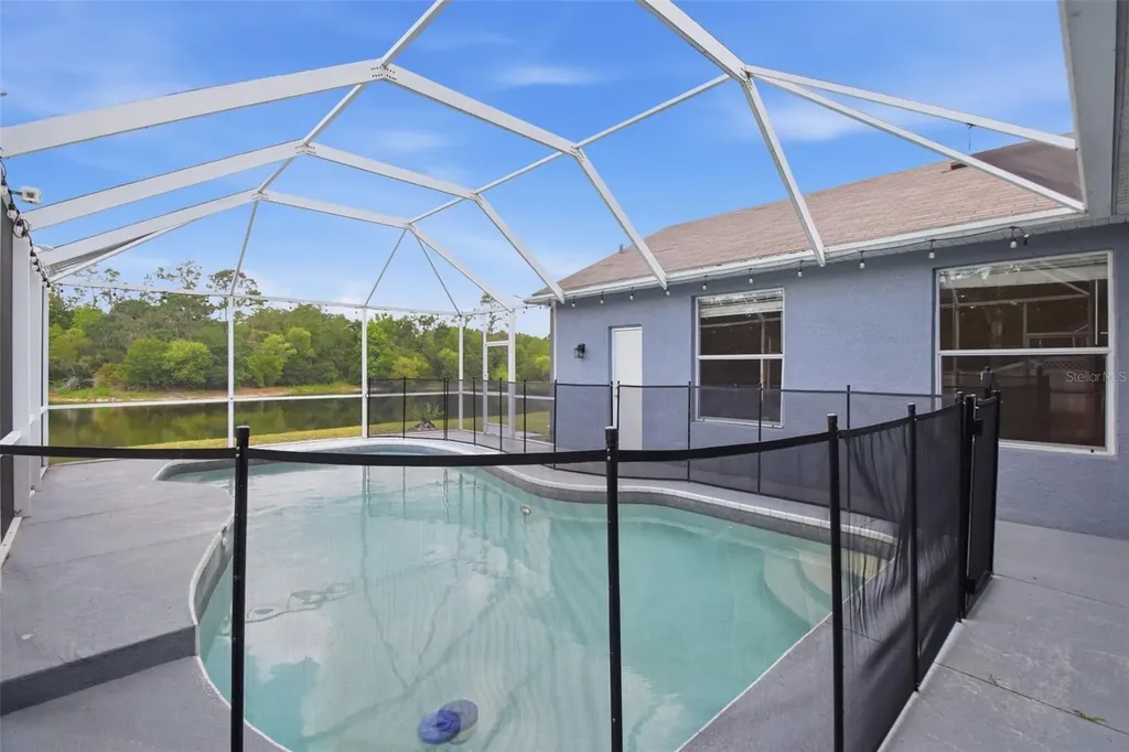 16825 Harrierridge Place Lithia FL 33547