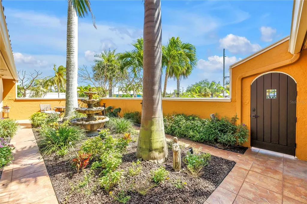3945 Poinsettia Drive St Pete Beach FL 33706
