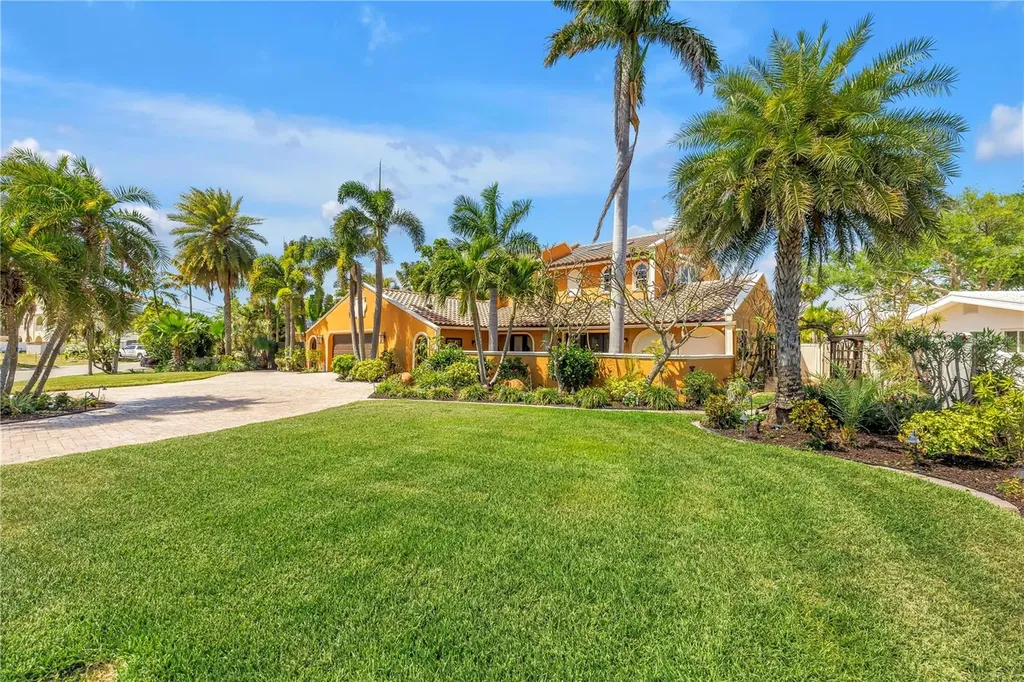 3945 Poinsettia Drive St Pete Beach FL 33706