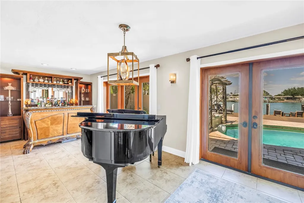 3945 Poinsettia Drive St Pete Beach FL 33706