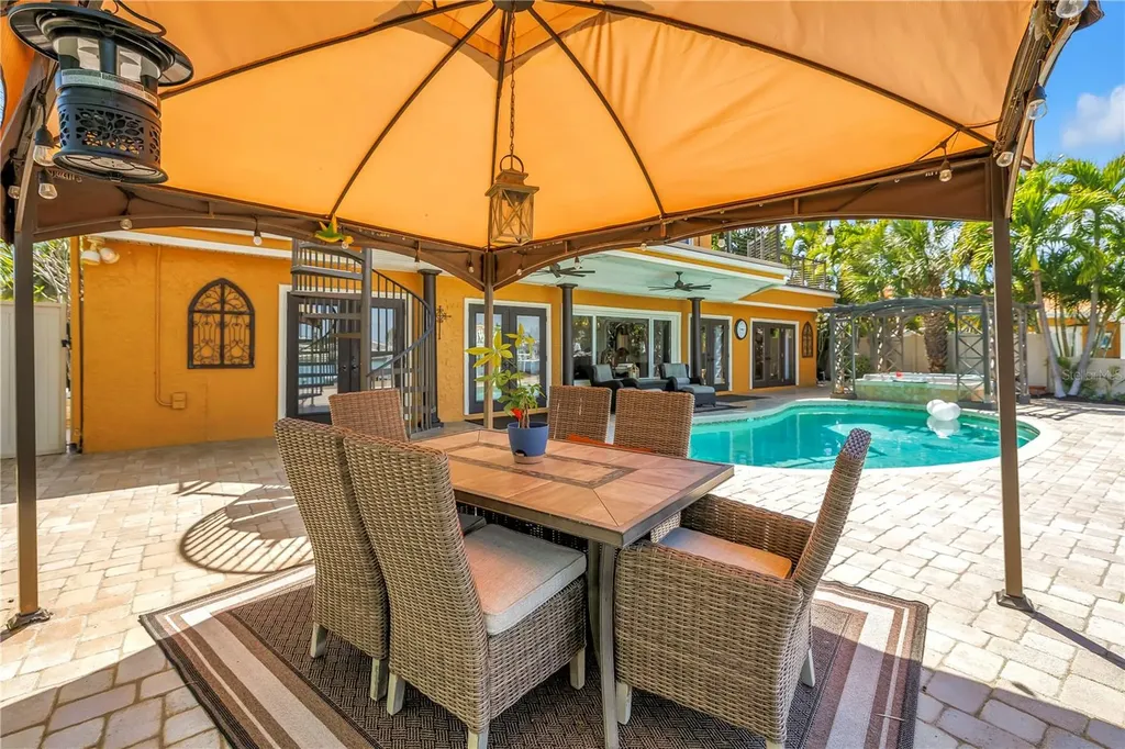 3945 Poinsettia Drive St Pete Beach FL 33706