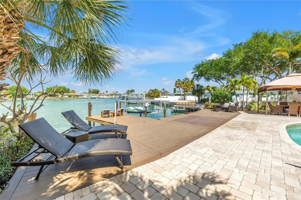 3945 Poinsettia Drive St Pete Beach FL 33706