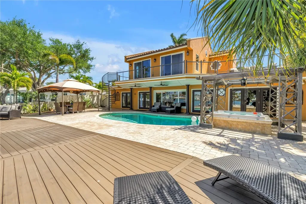 3945 Poinsettia Drive St Pete Beach FL 33706