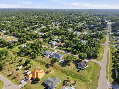 5075 Delight Avenue North Port FL 34288