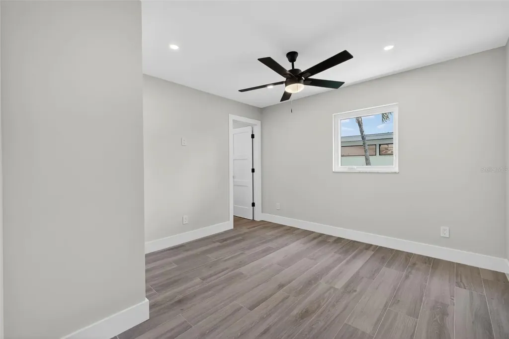 5312 SW 9th Place Cape Coral FL 33914