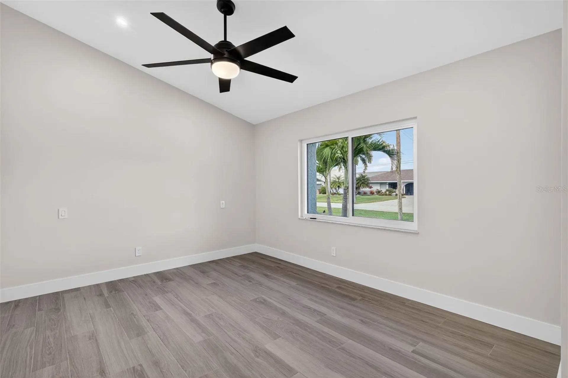 5312 SW 9th Place Cape Coral FL 33914
