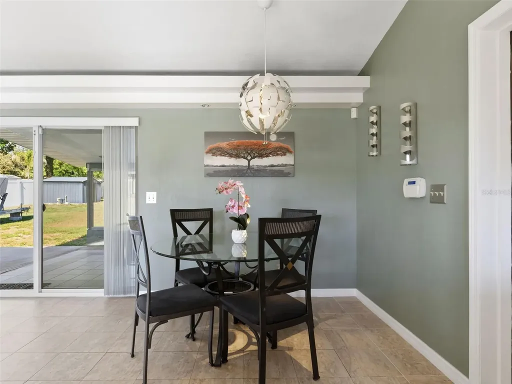 5209 Lloyd Street Seffner FL 33584