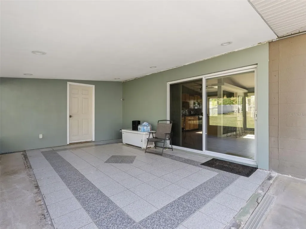 5209 Lloyd Street Seffner FL 33584
