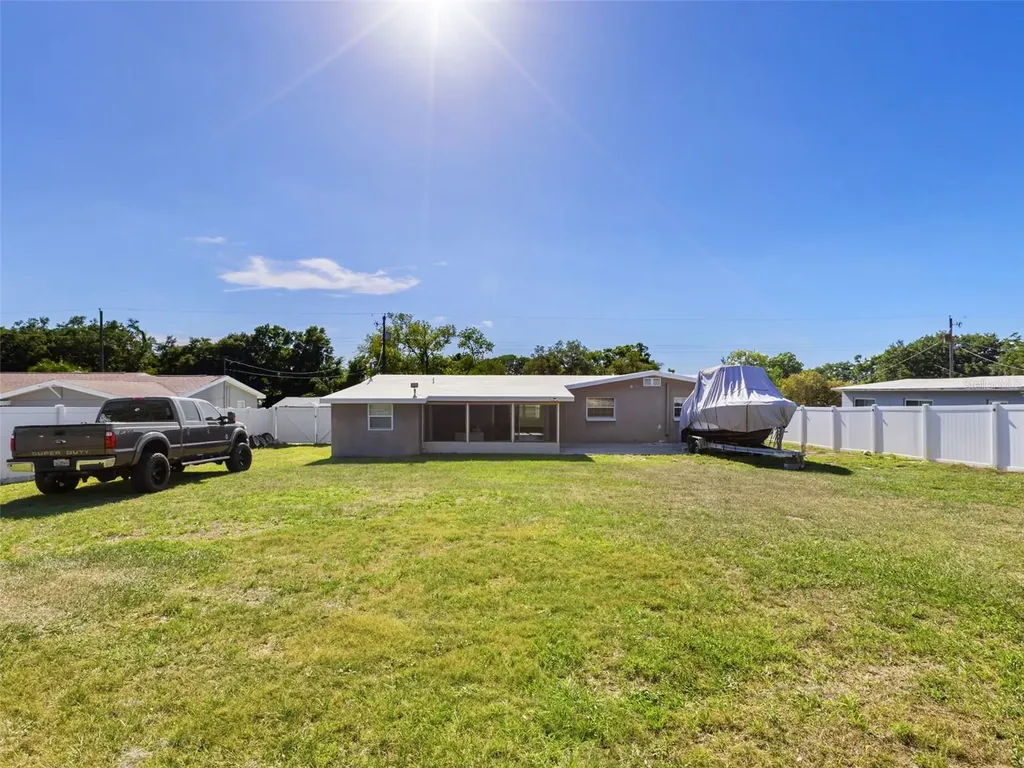 5209 Lloyd Street Seffner FL 33584