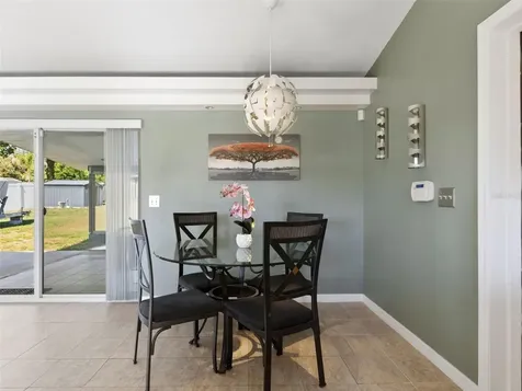 5209 Lloyd Street Seffner FL 33584