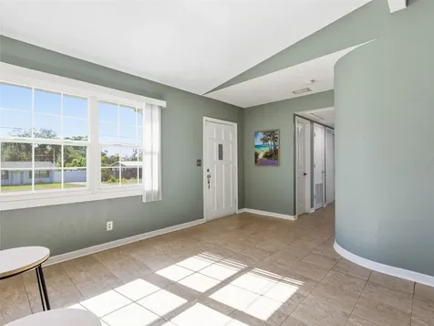 5209 Lloyd Street Seffner FL 33584