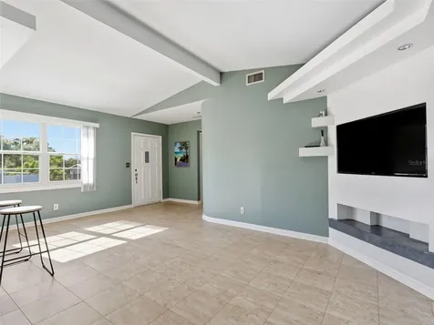 5209 Lloyd Street Seffner FL 33584