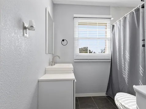 5209 Lloyd Street Seffner FL 33584