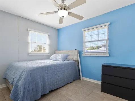 5209 Lloyd Street Seffner FL 33584