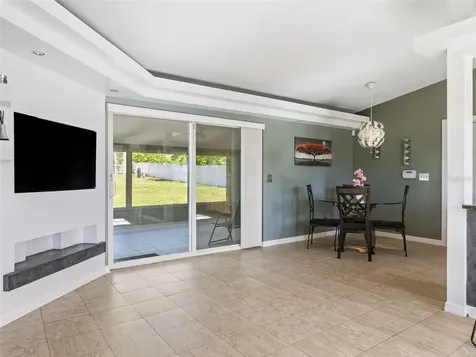 5209 Lloyd Street Seffner FL 33584