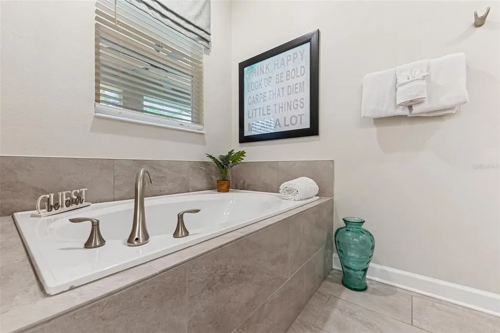 2842 Storey Cove Avenue Kissimmee FL 34746