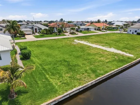 81 Colony Point Drive Punta Gorda FL 33950