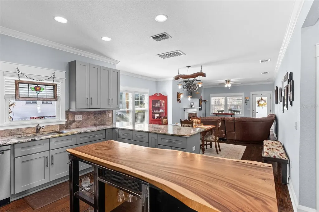 939 Lexington Street Lakeland FL 33801