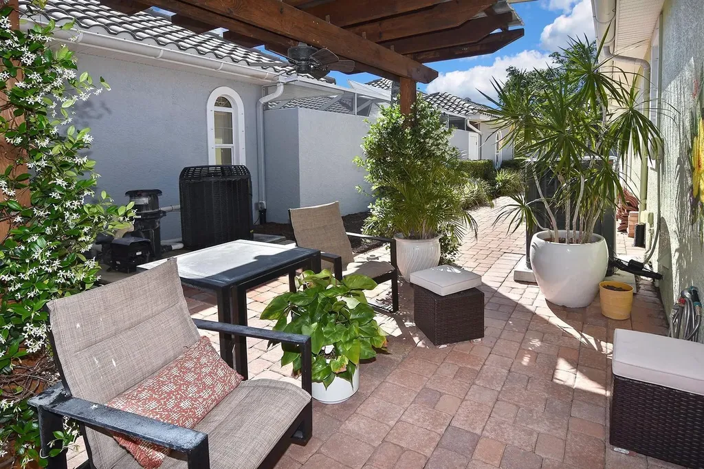 232 Pensacola Road Venice FL 34285