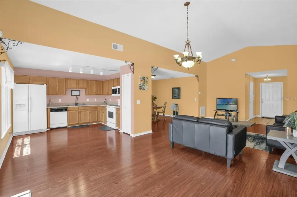 1804 Baguette Court Kissimmee FL 34743