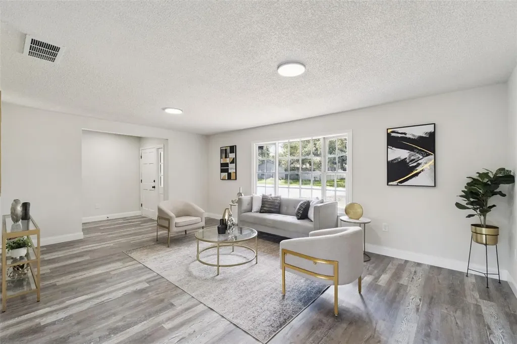 2661 Ellen Avenue Kissimmee FL 34744