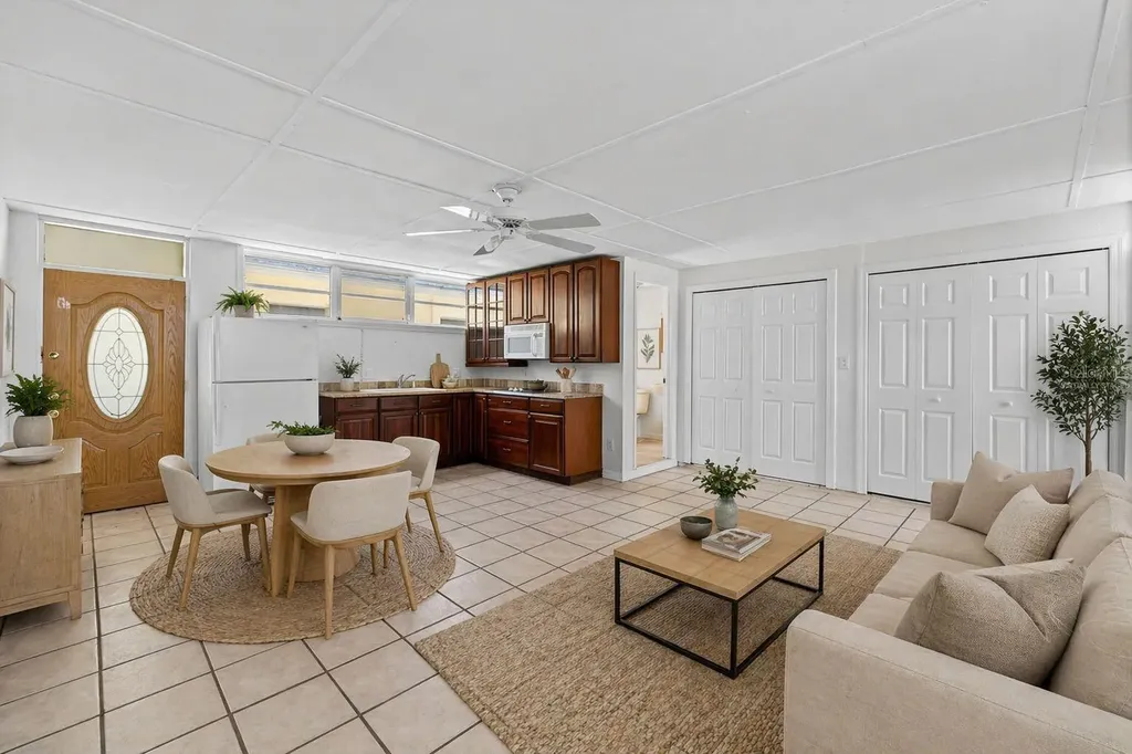 6916 Alderwood Drive Sarasota FL 34243
