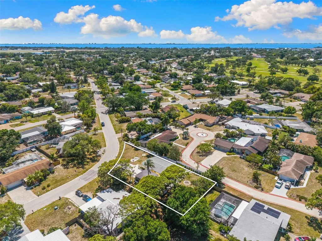 6916 Alderwood Drive Sarasota FL 34243