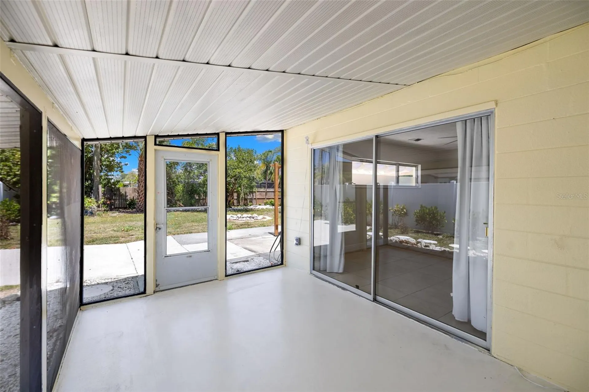 6916 Alderwood Drive Sarasota FL 34243