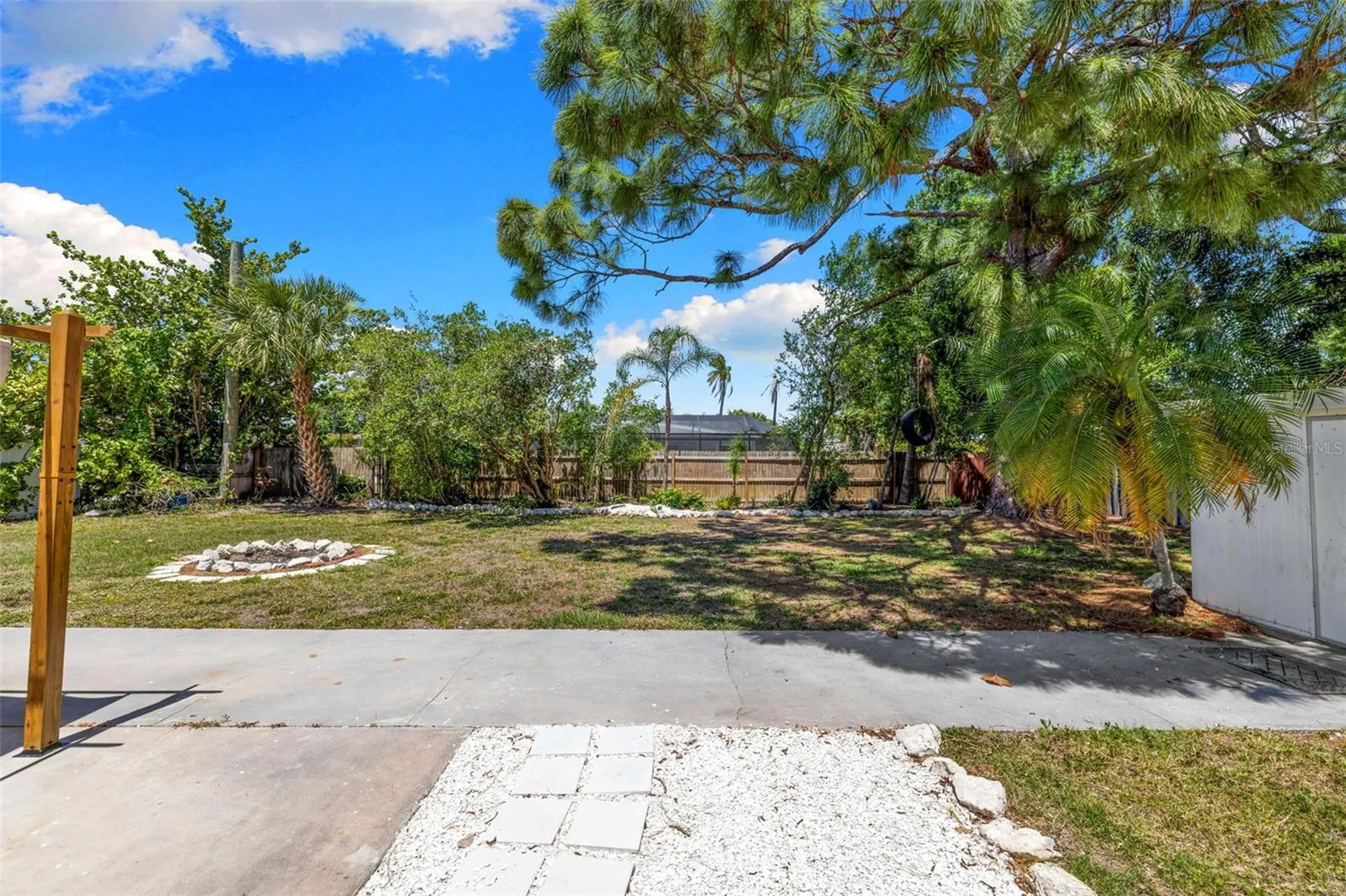 6916 Alderwood Drive Sarasota FL 34243