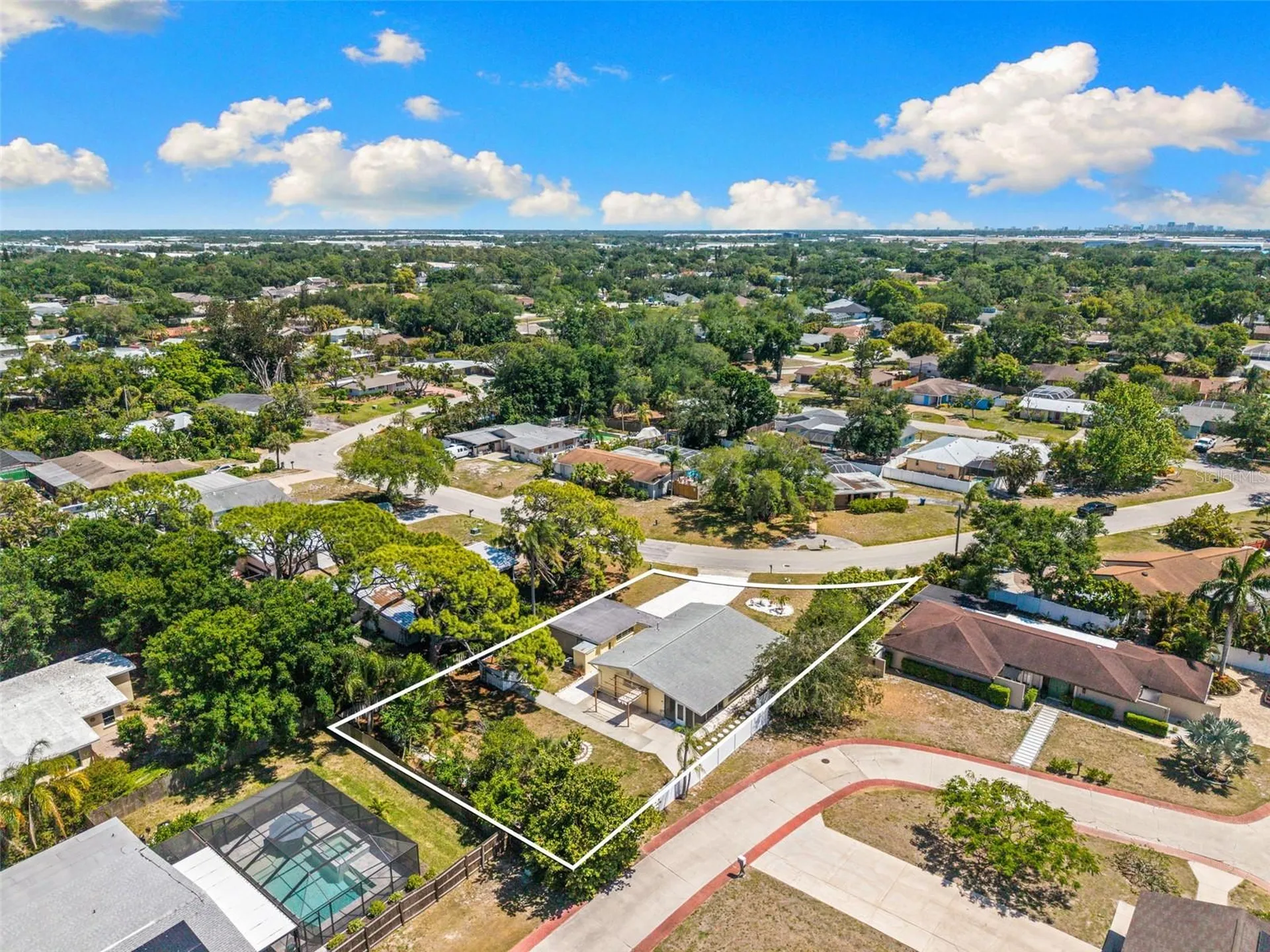 6916 Alderwood Drive Sarasota FL 34243