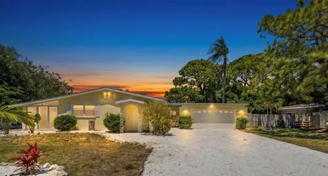 6916 Alderwood Drive Sarasota FL 34243