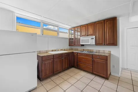 6916 Alderwood Drive Sarasota FL 34243