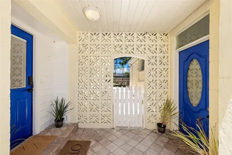 6916 Alderwood Drive Sarasota FL 34243