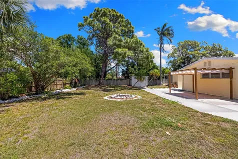 6916 Alderwood Drive Sarasota FL 34243