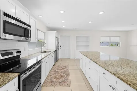 6916 Alderwood Drive Sarasota FL 34243