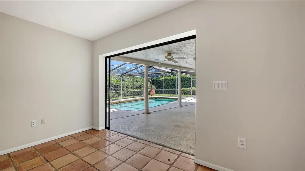 4865 Greywood Lane Sarasota FL 34235