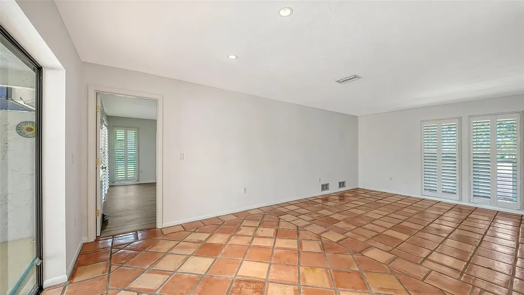 4865 Greywood Lane Sarasota FL 34235