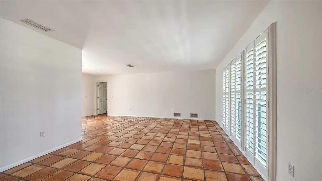 4865 Greywood Lane Sarasota FL 34235