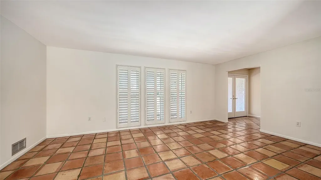 4865 Greywood Lane Sarasota FL 34235