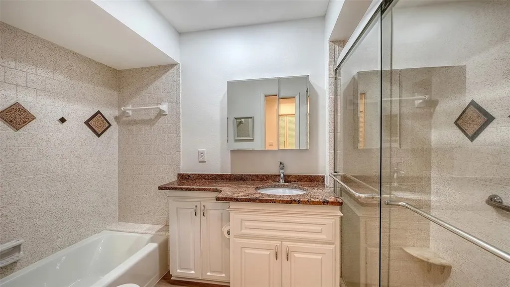 4865 Greywood Lane Sarasota FL 34235