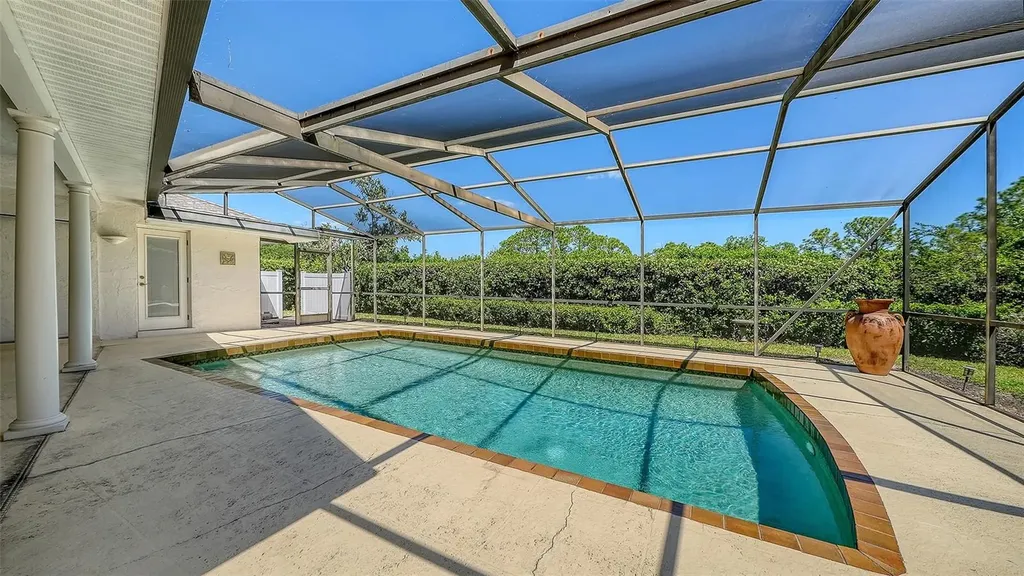 4865 Greywood Lane Sarasota FL 34235