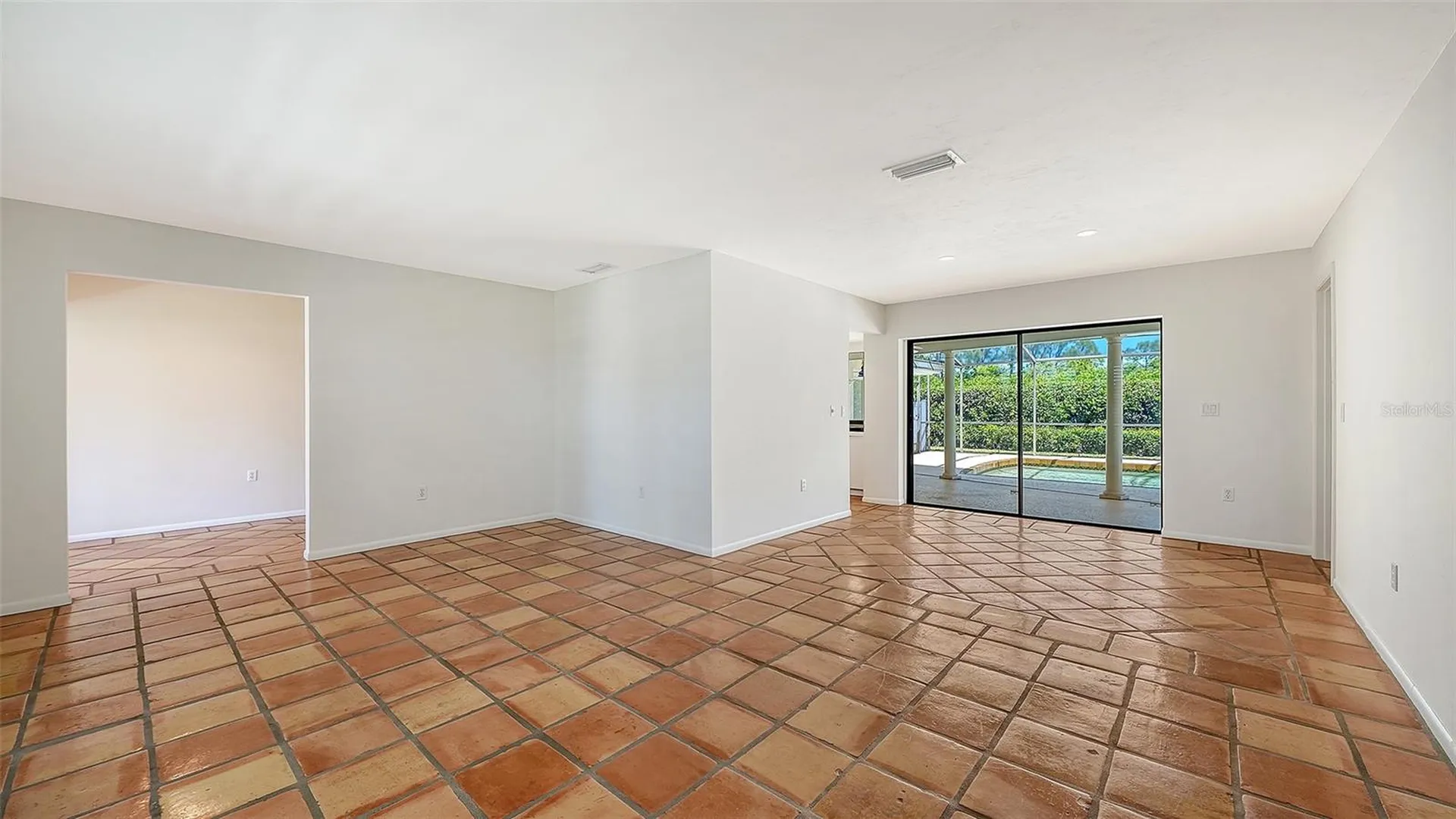 4865 Greywood Lane Sarasota FL 34235