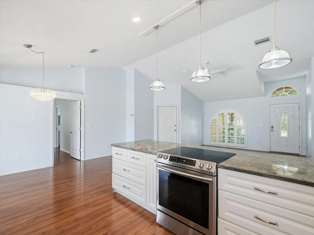 2310 39th Avenue N St Petersburg FL 33714