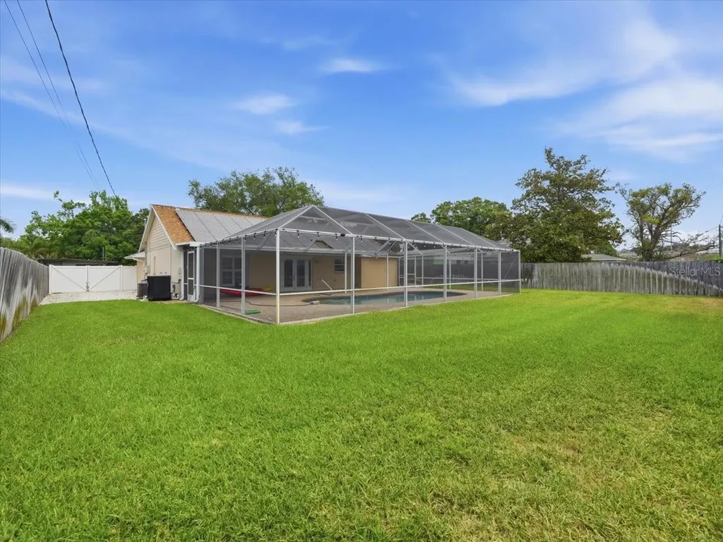 2310 39th Avenue N St Petersburg FL 33714
