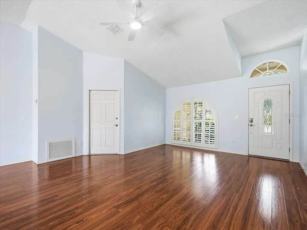 2310 39th Avenue N St Petersburg FL 33714