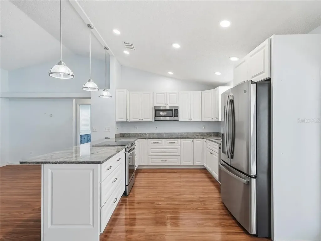 2310 39th Avenue N St Petersburg FL 33714