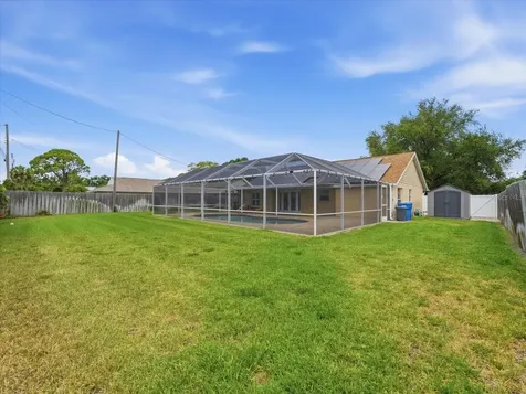 2310 39th Avenue N St Petersburg FL 33714