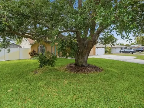 2310 39th Avenue N St Petersburg FL 33714
