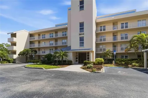 3950 Ironwood Circle Bradenton FL 34209